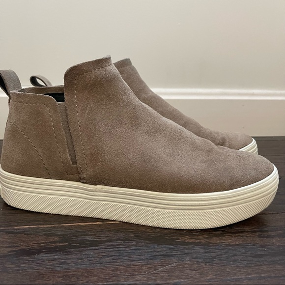 Dolce Vita Beige Suede Flat Ankle Boots size 7.5 - Picture 6 of 10